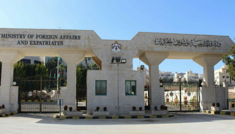 الأردن يدين القصف الإسرائيلي الذي استهدف محيط القصر الرئاسي بدمشق