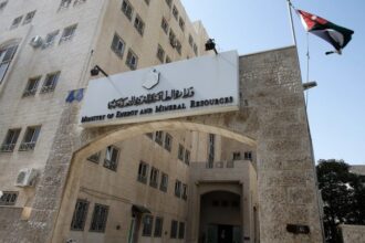 وزير الطاقة: استراتيجية الطاقة الأردنية نموذج للبلدان المستوردة للنفط والفقيرة مائيا