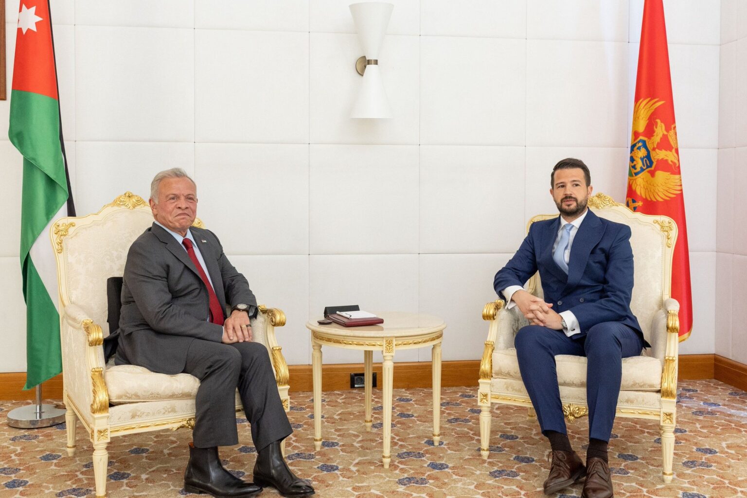 الملك يلتقي رئيس جمهورية مونتينيغرو.. وجلالته يؤكد أهمية تحقيق السلام العادل والشامل على أساس حل الدولتين