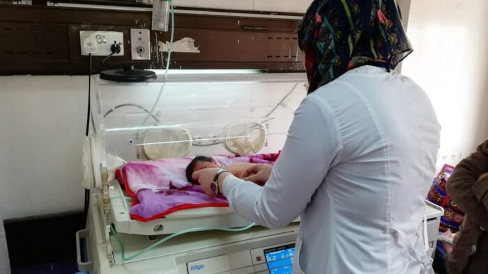 في يومهن العالمي: القابلات خط الدفاع الأول في الأزمات والرعاية الصحية الشاملة