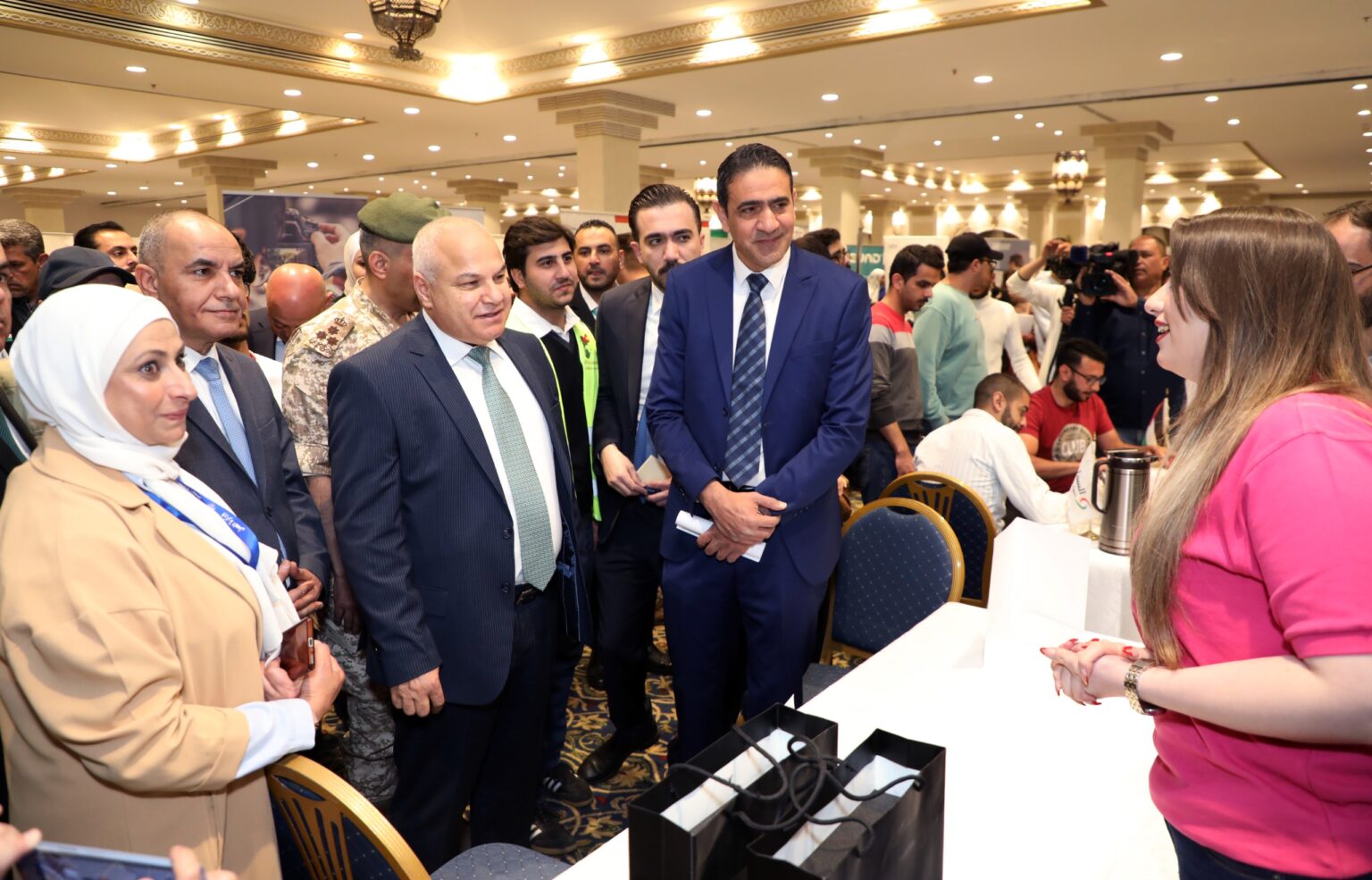 انطلاق اليوم الوطني للتشغيل بمشاركة 600 شركة خاصة وتوفير 12 ألف فرصة عمل