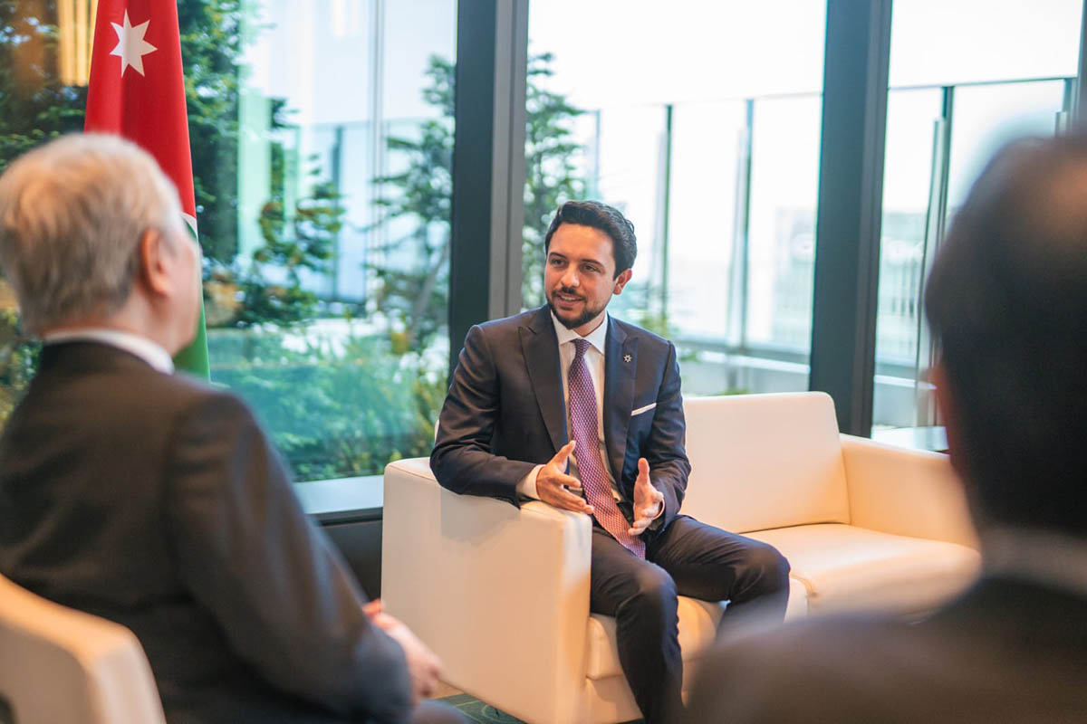 ولي العهد يبحث مع رئيس الوكالة اليابانية للتعاون الدولي توسيع التعاون الاقتصادي والتنموي ولي العهد يبحث مع رئيس الوكالة اليابانية للتعاون الدولي توسيع التعاون الاقتصادي والتنموي