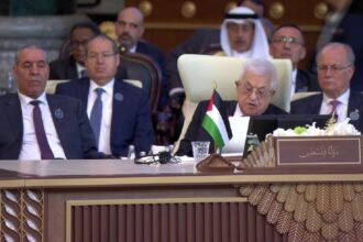 الرئيس الفلسطيني يدعو حماس إلى التخلي عن سيطرتها وتسليم السلاح​ 