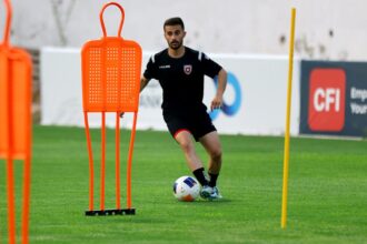 المنتخب الأولمبي يتدرب على ملعب السلط