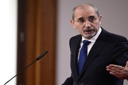 وزير الخارجية يؤكد لنظيره الألماني أهمية الوقف الدائم لإطلاق النار في غزة