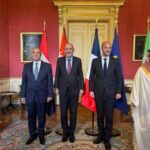 الصفدي واللجنة العربية-الإسلامية يبحثون أوضاع غزة مع بارو في باريس