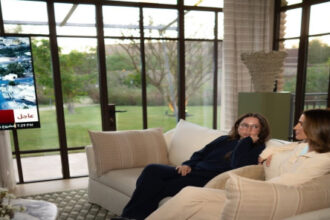 الملكة معلقة على غيابها عن حفل الاستقلال: فترة علاج من “الديسك”