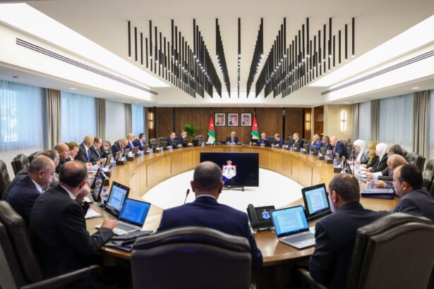 مجلس الوزراء يقرر شمول قضايا جمركية بالإعفاء من الغرامات المترتِّبة عليها وبنسبة تصل إلى 90 بالمئة