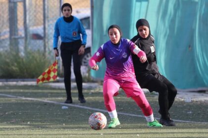 الاتحاد يتصدر دوري الناشئات لكرة القدم