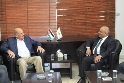 رئيس مجلس إدارة “الفوسفات” يزور نقابة الصحفيين