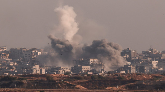 19 شهيدا في مجزرة جديدة ارتكبها الاحتلال في مخيم البريج وسط غزة 19 شهيدا في مجزرة جديدة ارتكبها الاحتلال في مخيم البريج وسط غزة