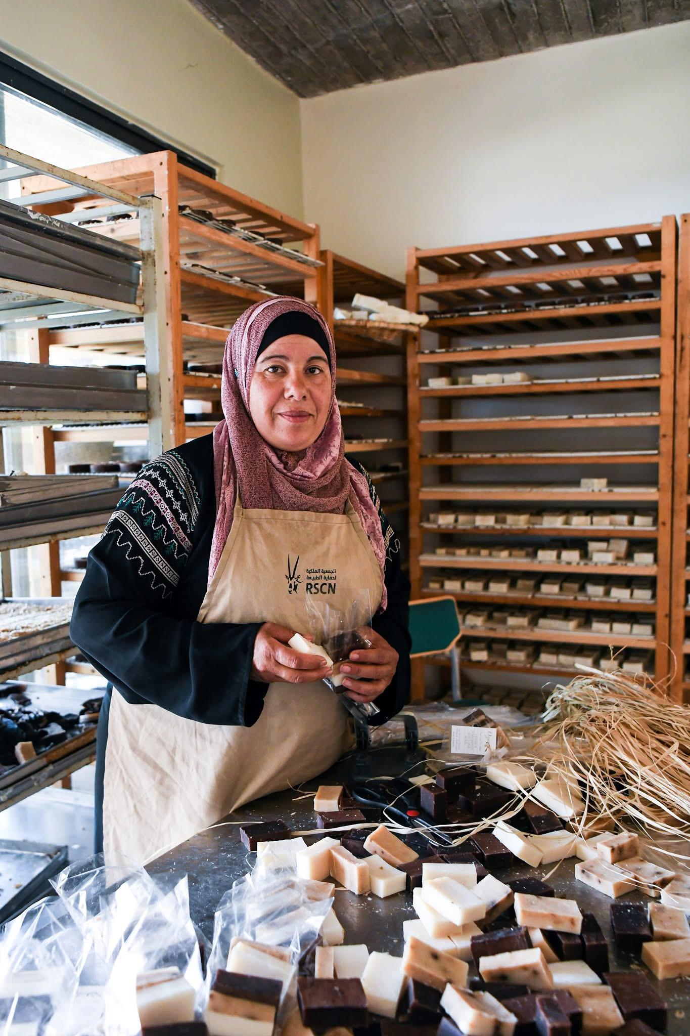 بيت الصابون في محمية غابات عجلون..مشروع رائد لتمكين المرأة