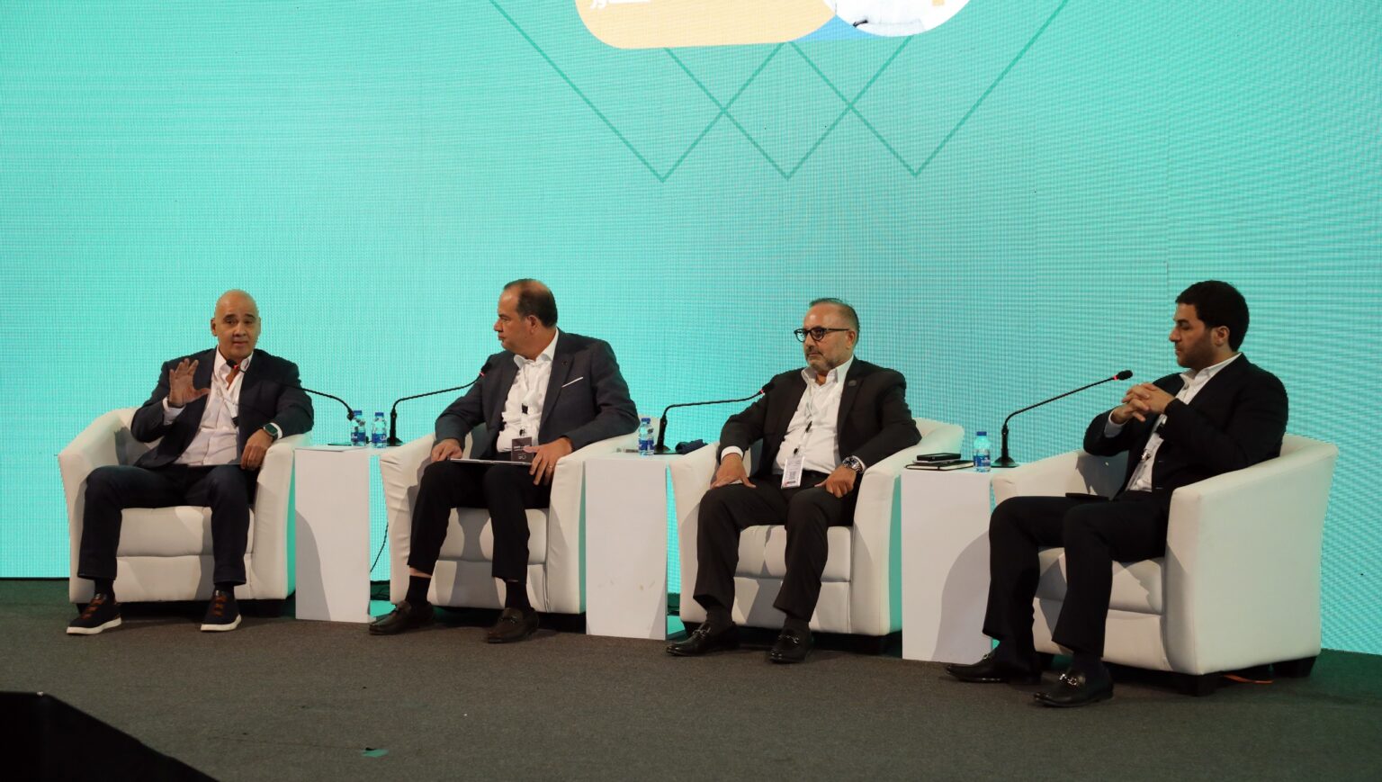 “تواصل” يناقش مستقبل الذكاء الاصطناعي في الأردن “تواصل” يناقش مستقبل الذكاء الاصطناعي في الأردن