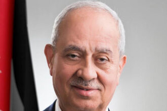 الجغبير: القطاع الصناعي يشغّل 251 ألف عامل وعاملة