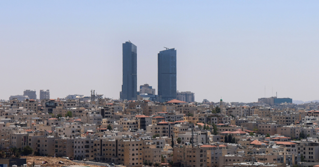 اجواء غائمة وأمطار خفيفة إلى متوسطة بمختلف المناطق