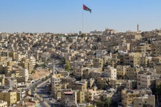طقس معتدل اليوم وحار نسبيا حتى الاثنين