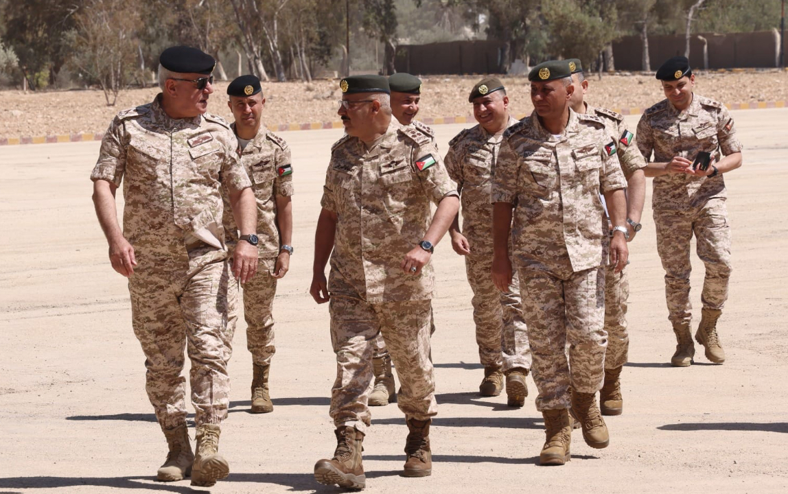 اللواء الركن الحنيطي يزور المنطقة العسكرية الشرقية ويطلع على أبرز محاور التحديث والتطوير