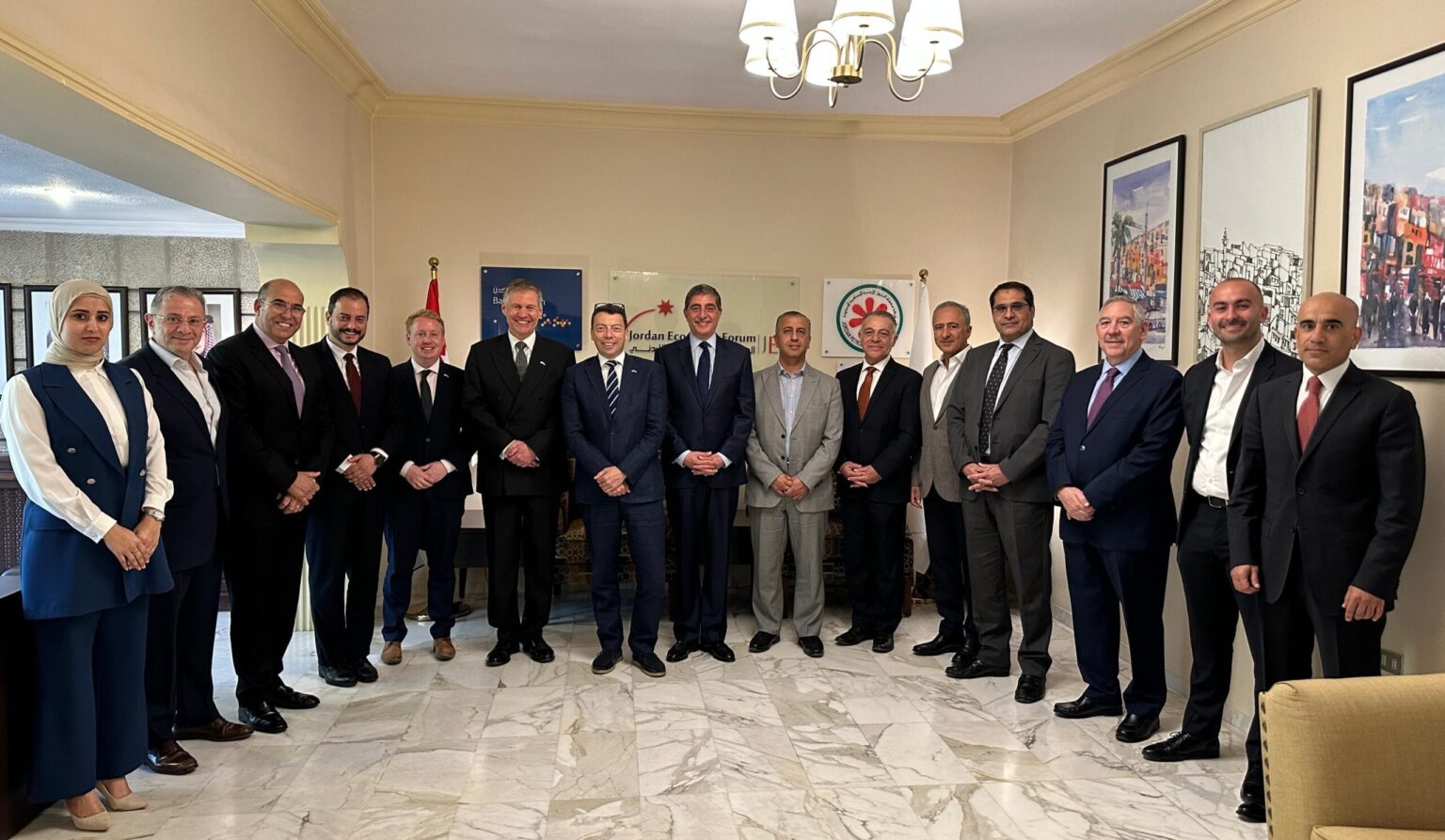 المنتدى الاقتصادي الأردني يستعرض مع المبعوث التجاري البريطاني فرص التعاون والاستثمار وأبرز مؤشرات النمو الاقتصادي