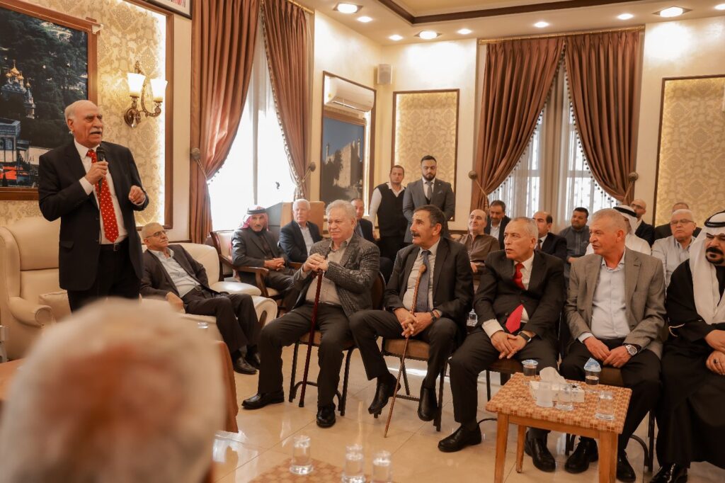 الفاعوري والقيسي نسايب.