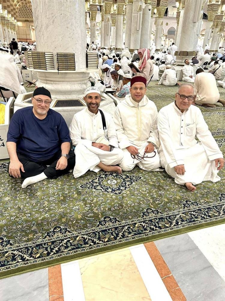 «تبت إلى الله».. قرار جديد من أحمد سعد داخل المسجد النبوي «تبت إلى الله».. قرار جديد من أحمد سعد داخل المسجد النبوي