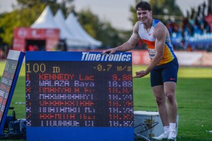 بعد 22 عاماً.. عداء أسترالي يكسر حاجز الـ 10 ثوانٍ