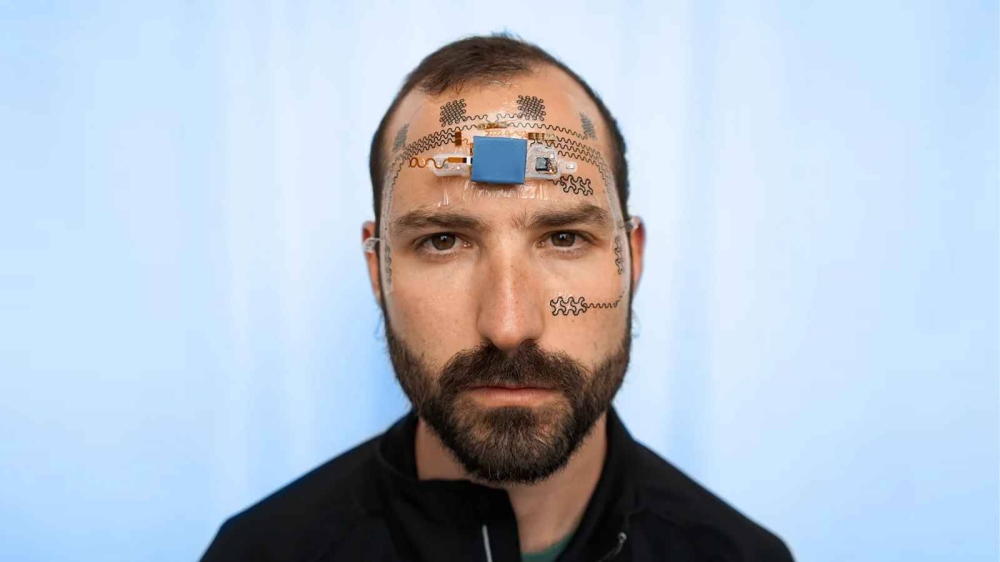 ابتكار يراقب الدماغ ويرصد الإجهاد الذهني