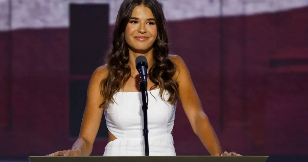 عاشق يقتحم منتجع «مارالاغو».. ليطلب يد حفيدة «ترمب» !