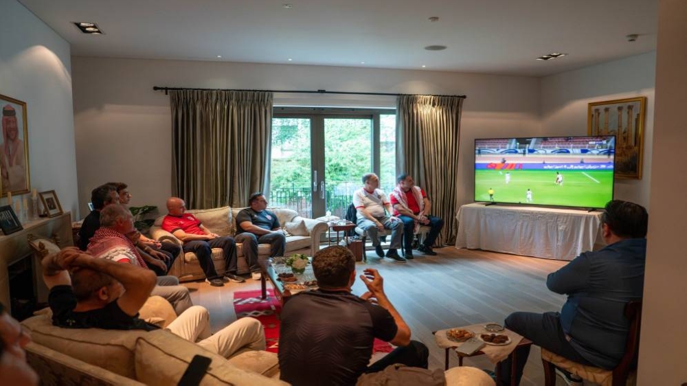 ملك الأردن يتابع مباراة «النشامى».. من لندن