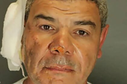 منفّذ هجوم كولورادو يواجه 118 تهمة والسجن 600 سنة