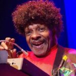 أنغام «الفانك» تخْفت.. سلاي ستون يرحل بعد صراع مع المرض