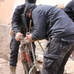 لماذا أطلقت «لجنة السلم» سراح ضبّاط وجنود من نظام الأسد؟