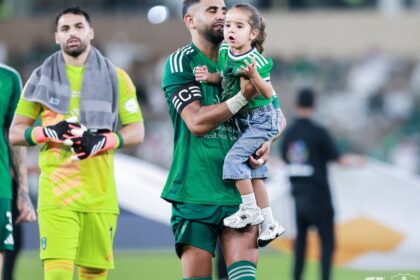 بعد كانتي.. الأهلي يرفض إعارة محرز للهلال