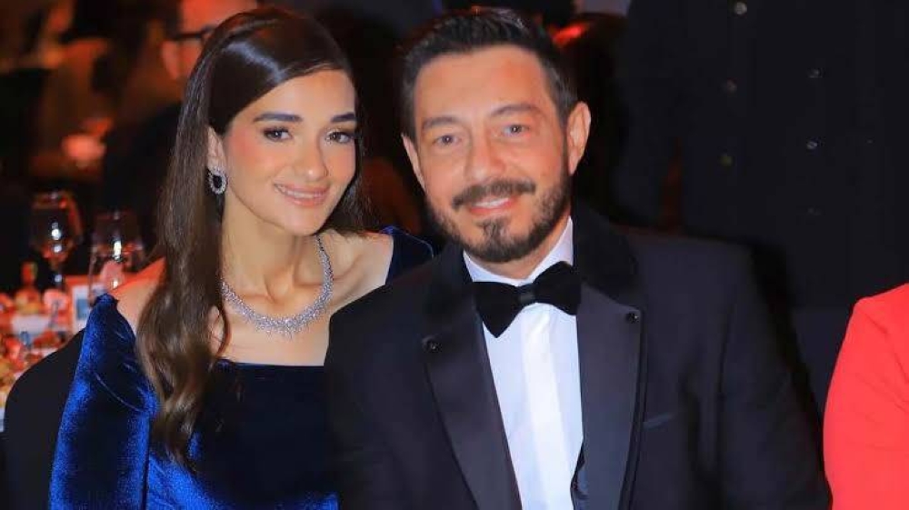 نقل ابنة أحمد زاهر إلى المستشفى.. والفنانة: أدعولي