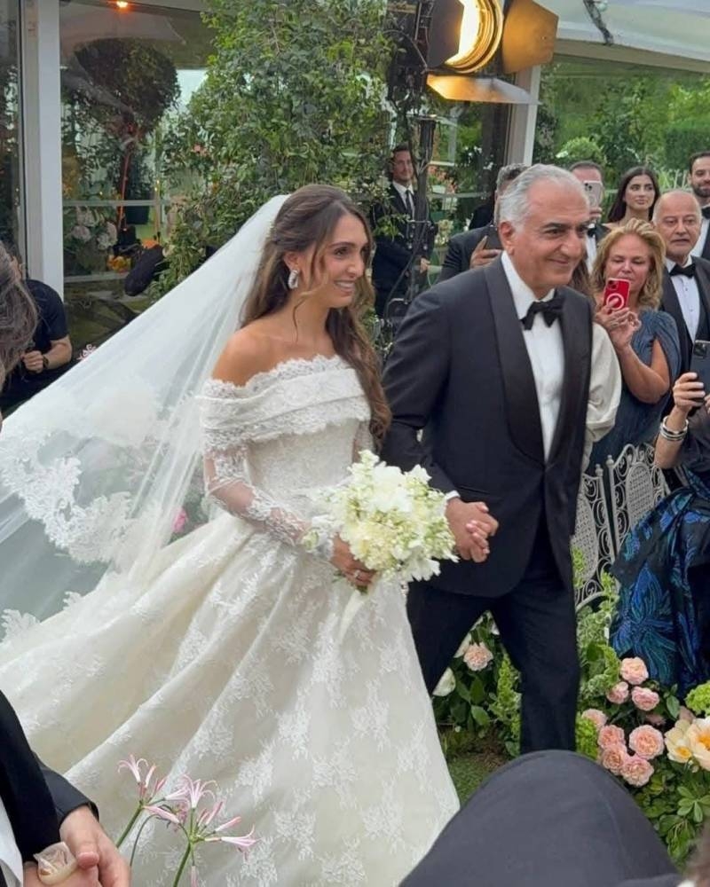 زواج الأميرة إيمان.. جسر بين إيران وأمريكا في قلب باريس زواج الأميرة إيمان.. جسر بين إيران وأمريكا في قلب باريس