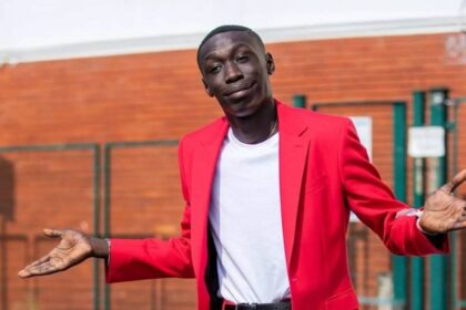 التيكتوكر خابي لام يغادر أمريكا بعد «أزمة المطار»