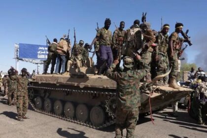 الجيش السوداني يخلي المثلث الحدودي مع مصر وليبيا
