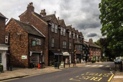 على طريقة هوليوود.. عصابة تسرق حقائب فاخرة بـ250 ألف جنيه إسترليني