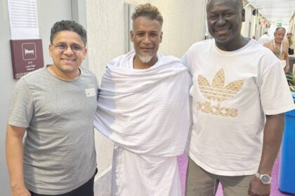 نجوم الكرة السعودية السابقون يؤدون فريضة الحج