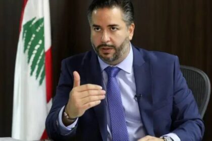 لماذا أوقف القضاء اللبناني وزير الاقتصاد السابق؟