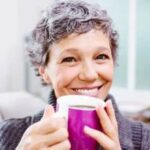 هذا ما يفعله فنجان قهوة بجسمك مع تقدمك في العمر