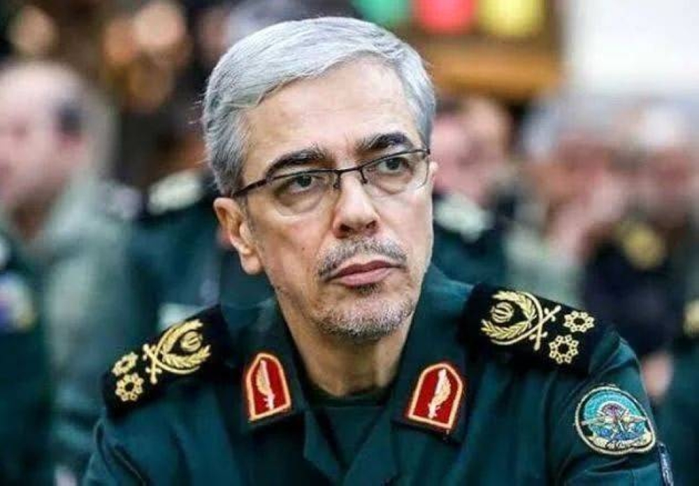 اغتيال رئيس الأركان اللواء باقري وأنباء عن إصابة مستشار الرئيس الإيراني