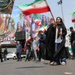 إسرائيل تغلق سفاراتها في العالم وتنصح رعاياها بإخفاء جنسياتهم