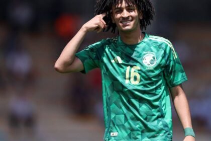 أخضر 23 في نهائي تولون