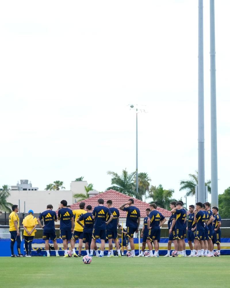 ترمب يرفض دخول مدافع بوكاجونيورز إلى أمريكا