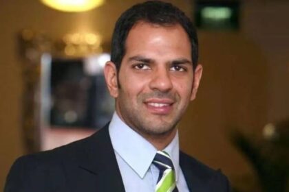 نحلة تنهي حياة ملياردير هندي خلال مباراة بولو.. ما القصة؟