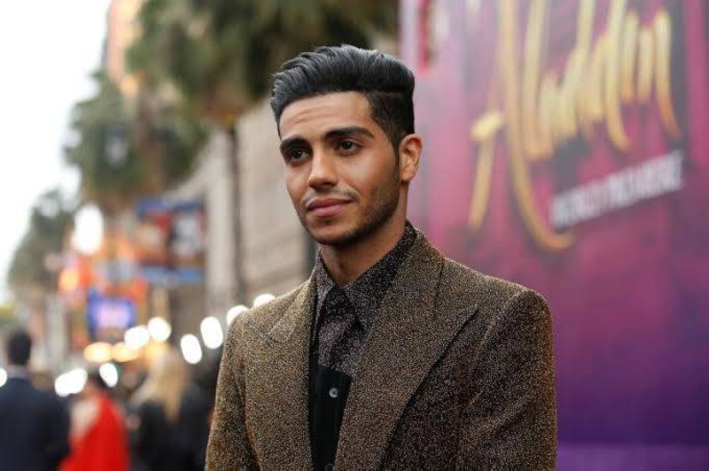 مينا مسعود يكشف لـ«عكاظ» مفاجآت حفل زفافه إلى الممثلة الهندية إيملي شاه مينا مسعود يكشف لـ«عكاظ» مفاجآت حفل زفافه إلى الممثلة الهندية إيملي شاه