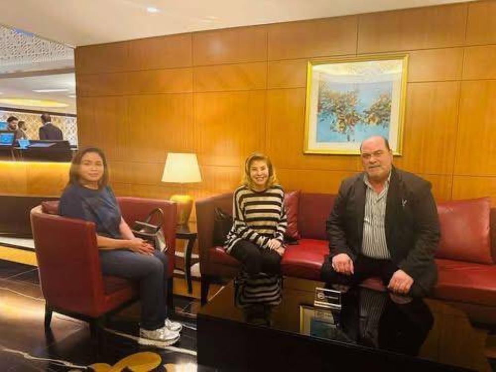 نقيب الفنانين العراقيين يكشف لـ«عكاظ» تطورات أزمة إلهام شاهين وهالة سرحان نقيب الفنانين العراقيين يكشف لـ«عكاظ» تطورات أزمة إلهام شاهين وهالة سرحان