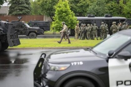 مسلح يقتل نائبة ديمقراطية في ولاية مينيسوتا الأمريكية وزوجها