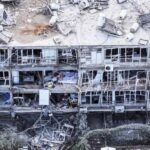 إسرائيل تقصف 80 هدفاً.. نتنياهو يتوعد إيران بدفع «ثمن باهظ»