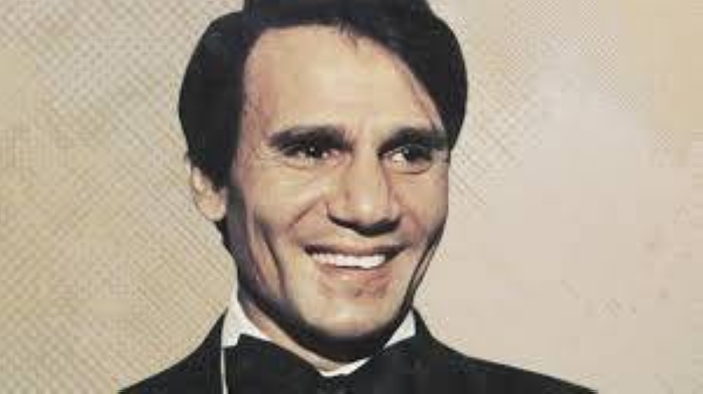 لانتهاك حقوق الصور والأغاني.. أسرة العندليب تطالب «موازين المغرب» بمليون دولار